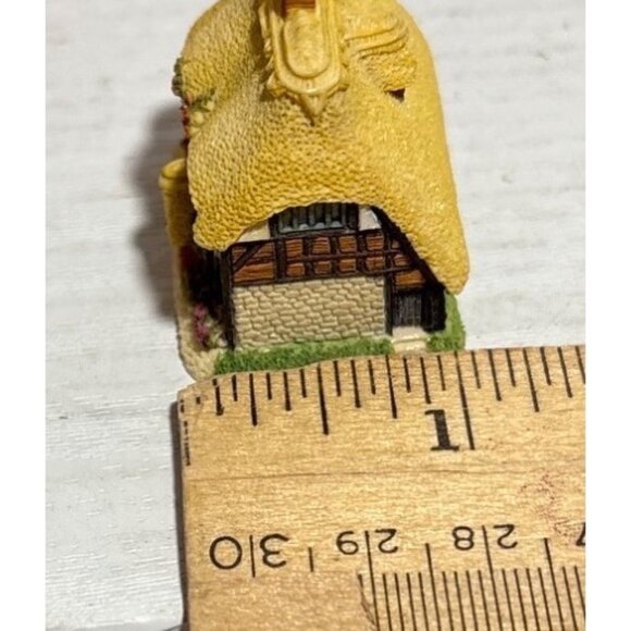 Lilliput Lane Dream Cottage Honeysuckle Miniature Collectible 1 3/4" - Picture 10 of 12